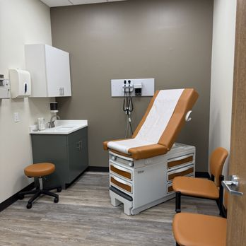 Medical Care 1: Urgent Care, Primary Care & Lab Work in Southeast ... — Urgent Care clinic in Ypsilanti, MI — photo 5